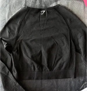 Gymshark Crop Long Sleeve thumbnail 3