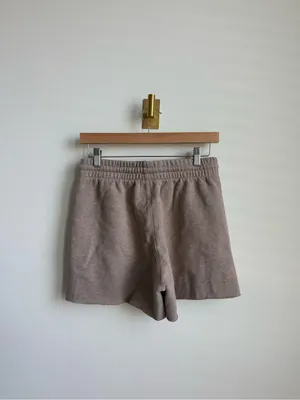 Aritzia TNA Cozy Fleece Boyfriend Sweat Shorts Tan Sweatfleece Size Small thumbnail 6