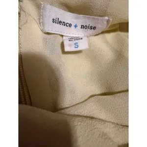 Silence + Noise Lena Grommet Shift Dress Yellow‎ Back Cut Out Mini Womens Small thumbnail 6