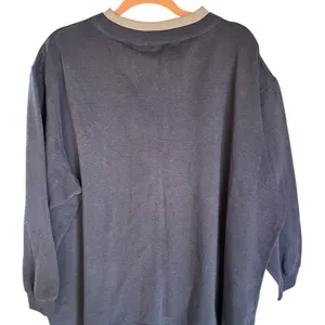 NAVY SWEATSHIRT WITH‎ FALL SCENE EMBROIDERED ON FRONT
PREOWNED Size undefined thumbnail 2
