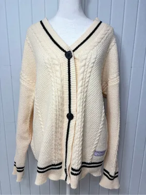 Taylor Swift‎ Cream Cable Knit Cardigan with Lavender Star Sleeves size M thumbnail 2
