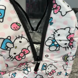 Hello Kitty Pink and White lunch bag NWOT thumbnail 4