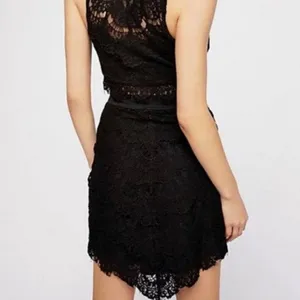 Free‎ People Intimately Sabrina Ginger Skirt Women Size M Black Lace Nylon. thumbnail 3