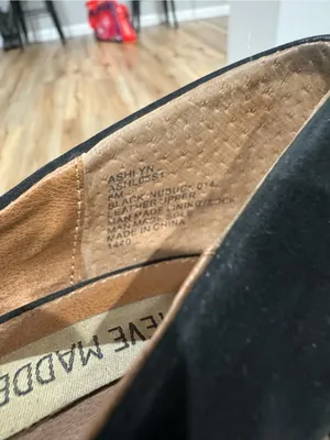 STEVE MADDEN Vintage 2000s Y2k Chic Basic All Black Suede Block Heels | Size 6 thumbnail 3