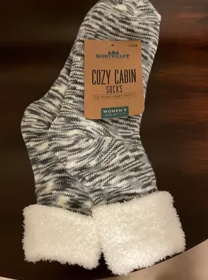 Northeast Outfitters cozy cabin socks Gray thumbnail 1