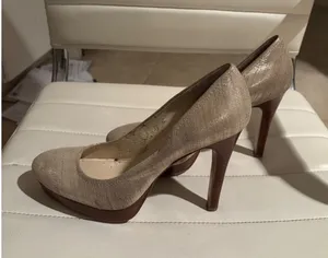 Calvin Klein‎ Women Beige Snakeskin Emboss Platform Pumps Metallic Stiletto Heel thumbnail 1