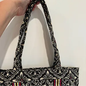 Vera Bradley Barcelona Shoulder Tote Bag Zip Top Retired thumbnail 3
