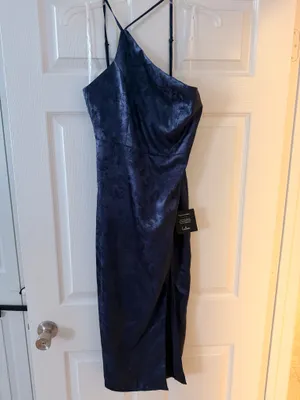 Cocktail dress thumbnail 2