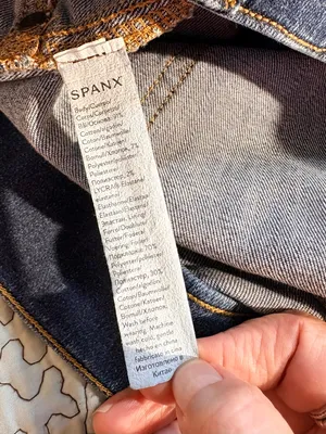 💥SPANX Pull On Flare Jeans Dark Wash High Rise Stretch Denim Size M🧡 thumbnail 12