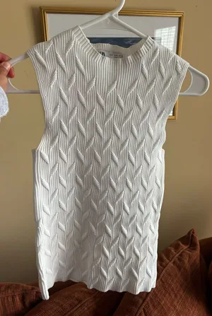 Zara top thumbnail 1