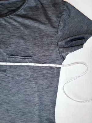 Vuori Short Sleeve Scoop Neck Pocket Tee - Classic Style - L - Heather Charcoal thumbnail 3