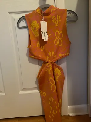 Dress thumbnail 2