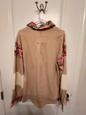 POL Beige Polo Top with Floral Trim thumbnail 2
