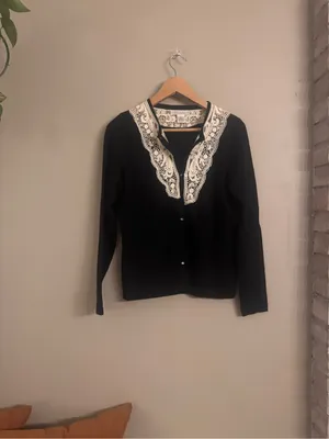 SARAH SPENSER Cardigan with White Lace‎ Trim thumbnail 2