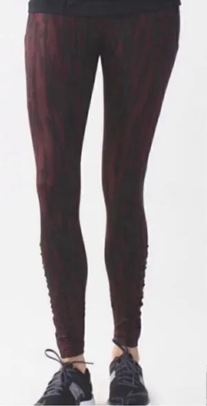 Lululemon Speed Tight IV Painted Animal Bordeaux Drama Black / Black 10 thumbnail 1