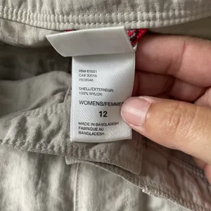 The North Face Vtg. Cargo Hiking Outdoor Shorts Gorpcore Tan Quick Dry Size 12 thumbnail 7