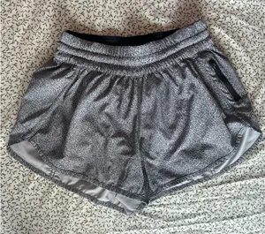 Lululemon tracker shorts  thumbnail 1