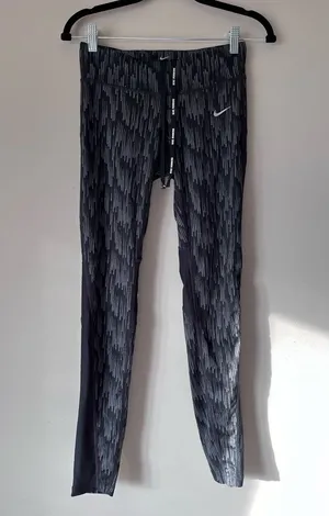 NIKE DRI-FIT Leggings. Women’s Size Small. Mesh & Unique Design. 28”. Like New! thumbnail 1