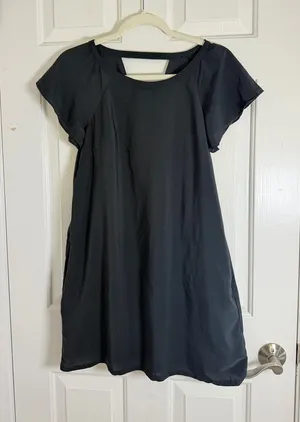 Abercrombie & Fitch Black Short Sleeve Dress with‎ Back Cutout thumbnail 1