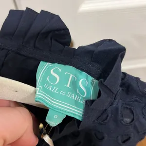 Sail‎ to Sable Eyelet Ruffle Dress Navy Blue Womens Size 0 thumbnail 5