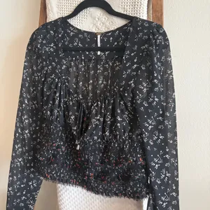 NWOT Free People Black, White, Red & Green Floral Print Bohemian Smocked Top thumbnail 2