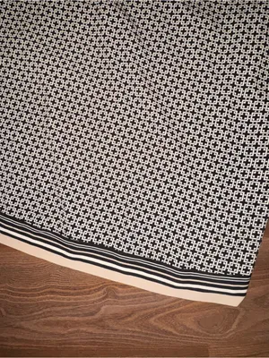 A&F One-Shoulder‎ Black and White Patterned Midi Dress thumbnail 3