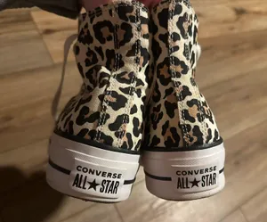 Cheetah print converse  thumbnail 4