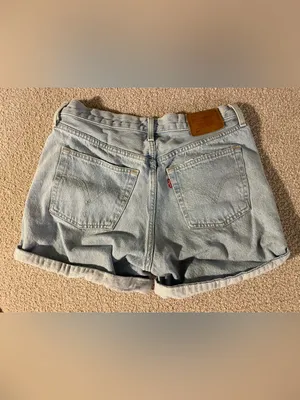 Levi’s 501 Original High Rise with Cuffed Hem thumbnail 2