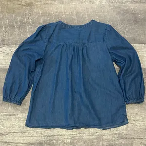 LOFT Chambray Button Front Top Womens M Blue 3/4 Sleeve Cotton Blouse thumbnail 2