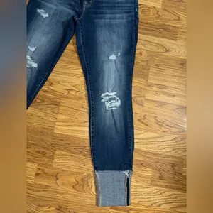 Maurices Distressed Cropped Cuffed Jeans Women’s Size Medium Regular thumbnail 8