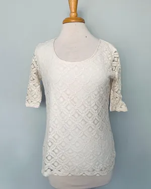 Cream Eyelet Short Sleeve Top thumbnail 1