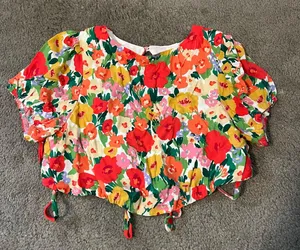Le lis Tie Back Floral Top NWT thumbnail 2