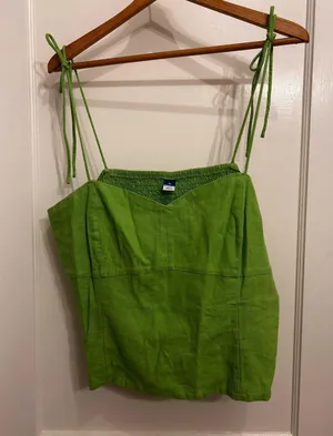 Old Navy Top Tank thumbnail 1