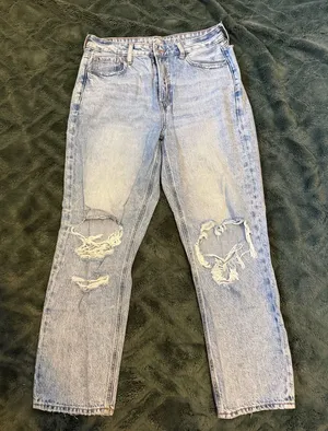 American Eagle blue mom straight jeans thumbnail 1