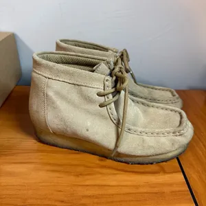Roper Gum Sole Chukka Sand Tan Suede Lace Up Western Shoe Comfort Desert W6 thumbnail 3