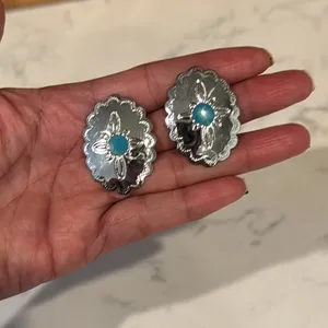 Silver tone faux turquoise conch earrings western NFR rodeo classic chic thumbnail 1