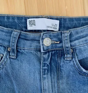 Jeans thumbnail 3