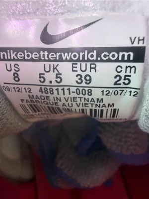 Nike Women’s Gray and Pink Athletic Sneakers thumbnail 10