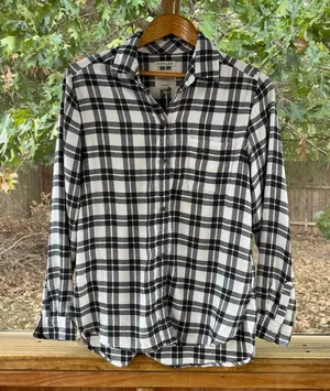 American Eagle Women's Black & White Plaid Soft Flannel Shirt Size M. NEW! thumbnail 1