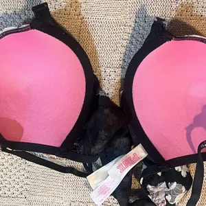 PINK Victoria's Secret Black Floral Lace Strappy Push-Up Bra thumbnail 7