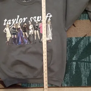 Taylor Swift Eras Sweatshirt -folklore Era RARE Womens Medium thumbnail 7