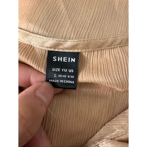SHEIN Champagne Gold Satin Ruffle Blouse Womens Size Large L Long Balloon Sleeve thumbnail 5