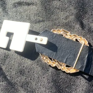 💎 NWT Interlocking Monogram Logo Crystal Metal Belt Buckle & Vegan Leather Belt 💎 thumbnail 6