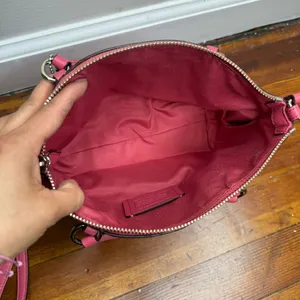 Coach Kelsey Fuschia Pink Leather Tote/Crossbody Bag With Zipper Closure thumbnail 9