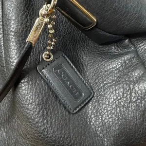 Madison Phoebe Shoulder Bag Black Grained Leather 3 Compartments 26224 thumbnail 4