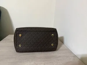 Michael Kors Purse thumbnail 3