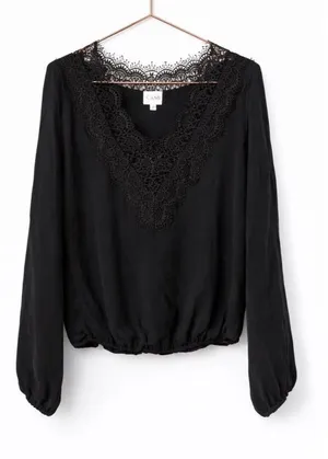 Cami NYC Romantic Lace Top Women’s Size XS‎ Black thumbnail 1