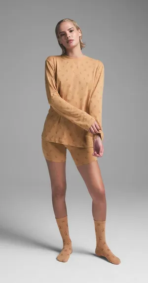 Skims boyfriend long sleeve Color caramel gingerbread print thumbnail 1