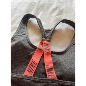 Nike Dri-Fit Grey And Pink Sports Bra Woman’s Size Small thumbnail 9