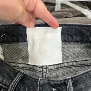 Mother The Flirt Chew Jeans in Cat & Kings Wash Straight Leg Jeans Size 24‎ thumbnail 8